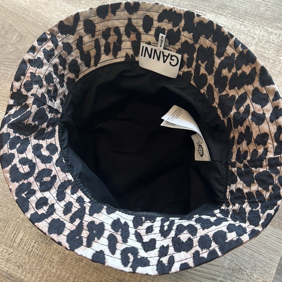 Ganni Bucket hat - Picture 3 of 6